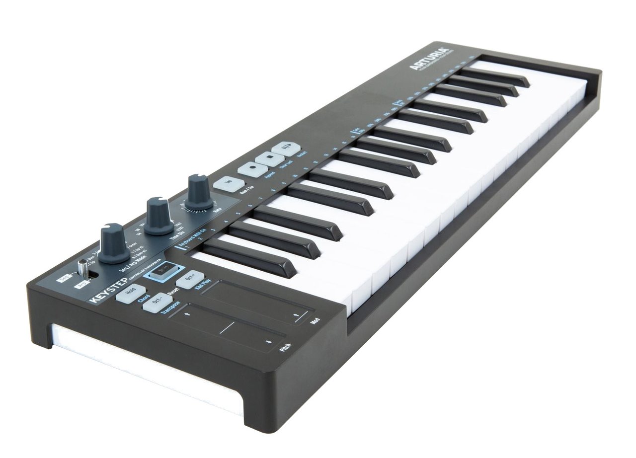 arturia-keystep-black-edition_5d960866c78fd.jpg