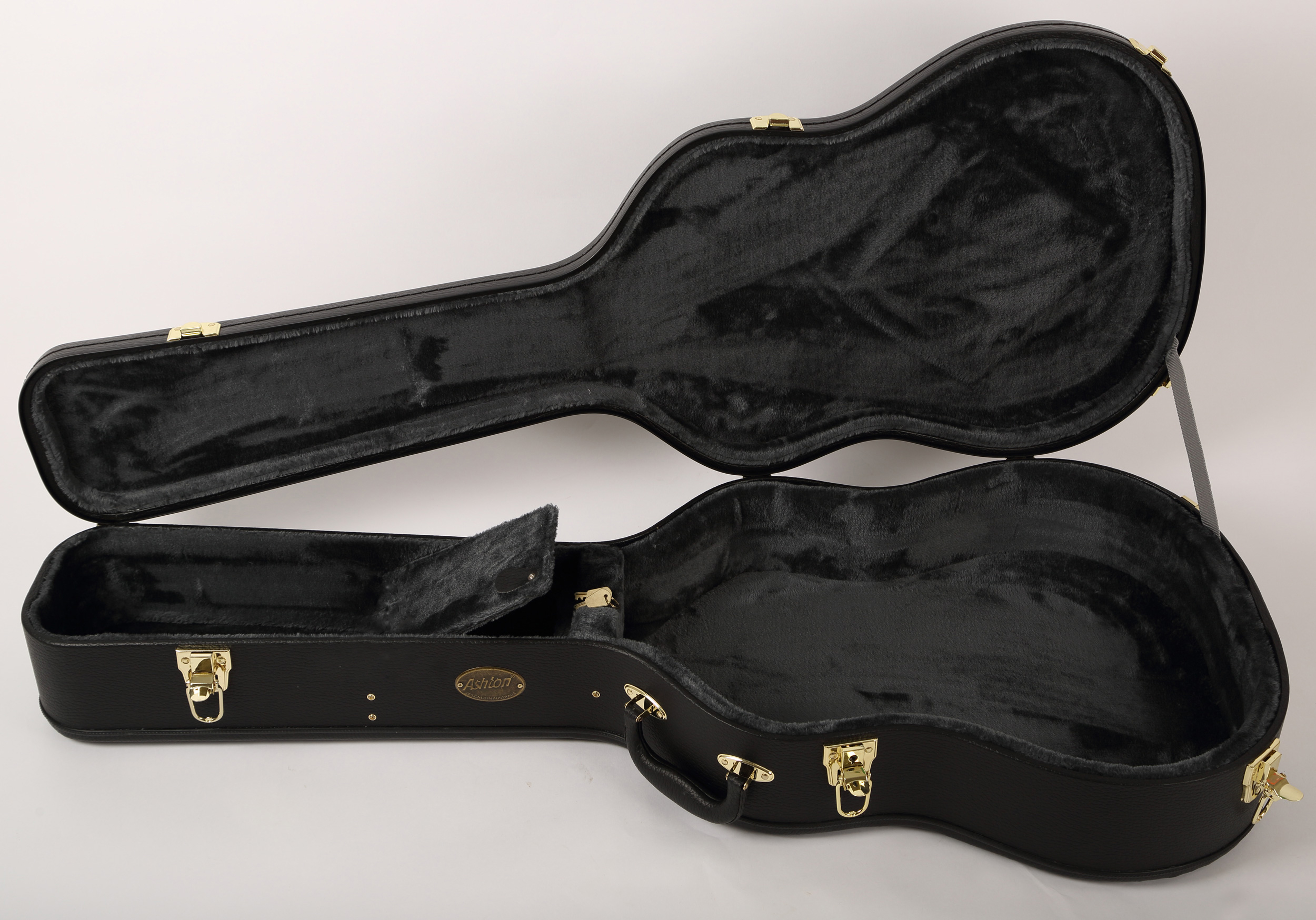 ashton-ashton-apcc-estojo-guitarra-classica_5e319fecd6612.jpg