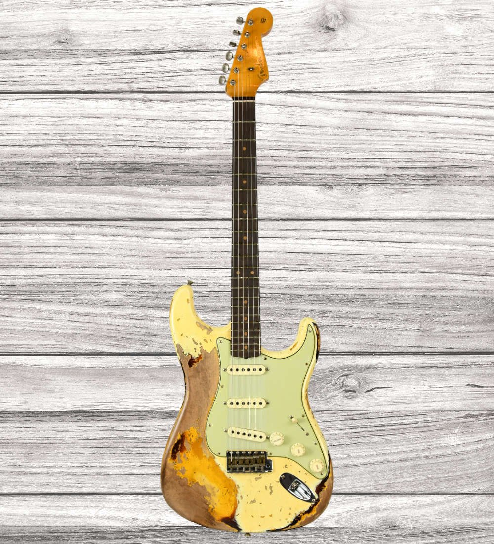 bfender-custom-shop-limited-edition-59-strat-b-super-heavy-relic-aged-vintage-white-over-chocolate-3-color-sunburst_64a69876ea64c.png