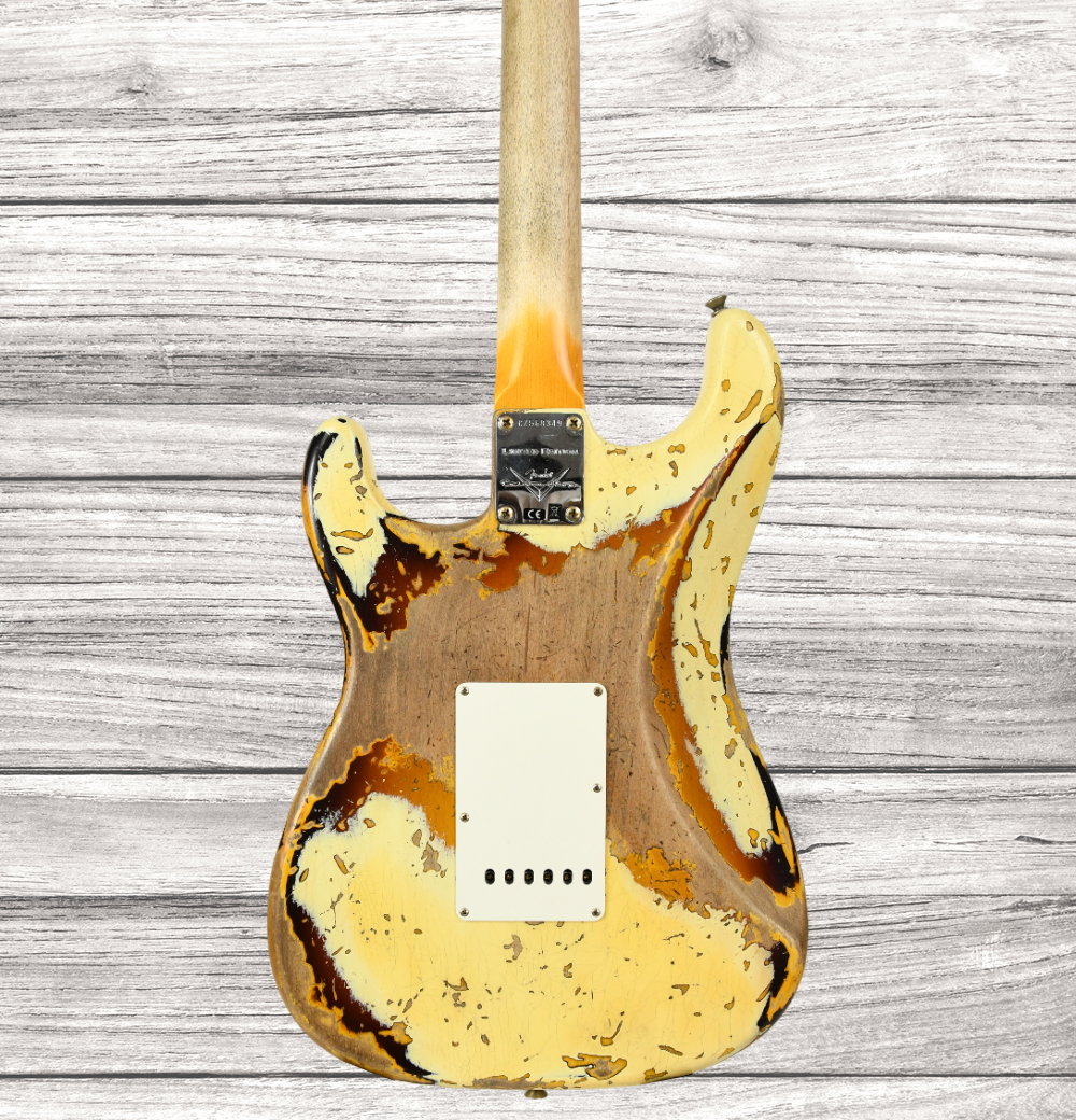 bfender-custom-shop-limited-edition-59-strat-b-super-heavy-relic-aged-vintage-white-over-chocolate-3-color-sunburst_64a698794ac6b.png