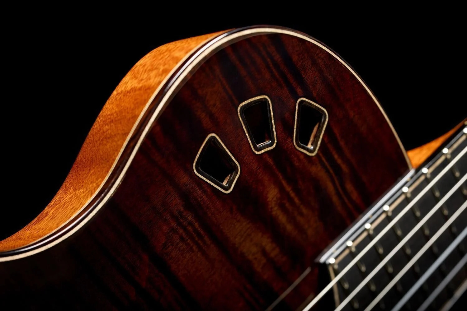 cordoba-stage-artist-habano-burst_6a730fed6714d.jpg