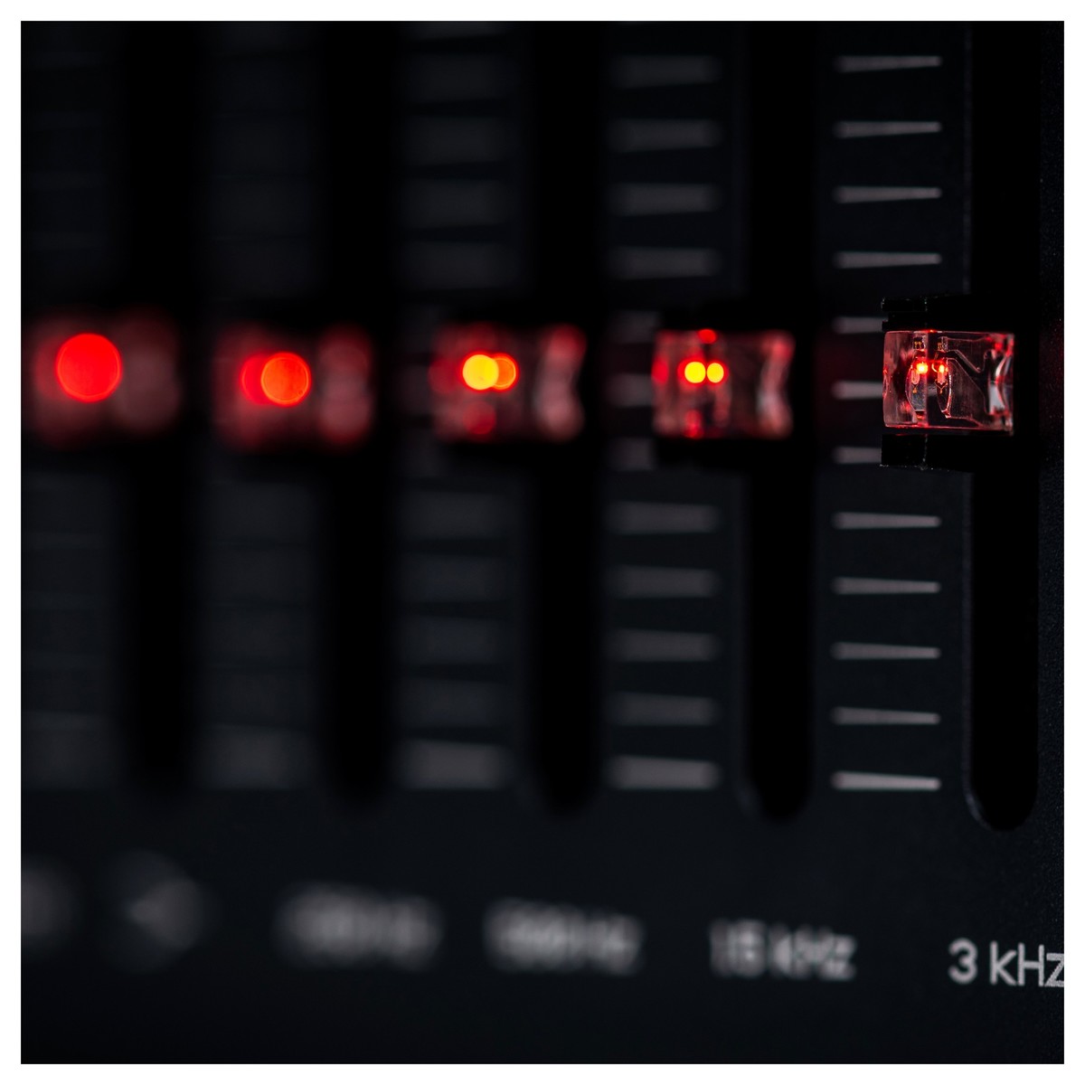 darkglass-microtubes-x-ultra_6a4f62dfb488c.jpg