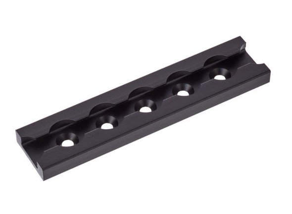 adam-hall-5720-cargo-restraint-track-blk_5ee388188677c.jpg