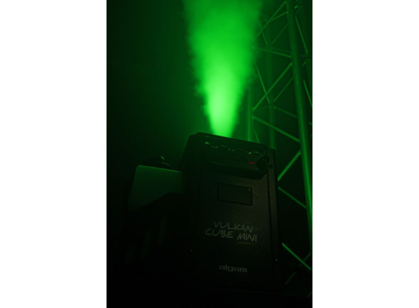 algam-lighting-vulkan-cube-mini-maquina-de-fumo-vertical-compacta-led_6aabc825936a6.jpg