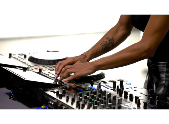 alphatheta-cdj-3000x_68bff8f5196bc.jpg