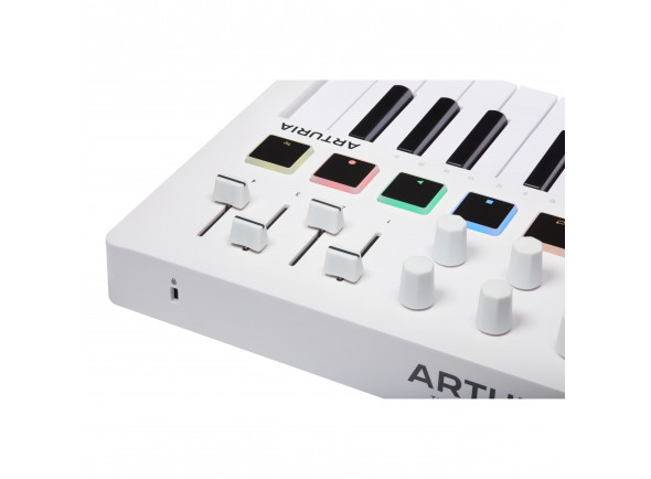 arturia-minilab-3-white_637dfe0570f9e.jpg