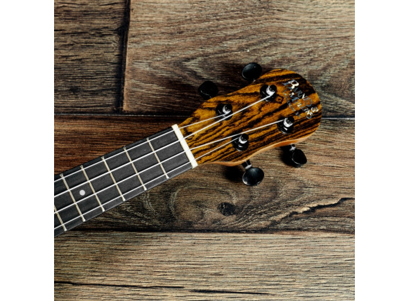 barnes-mullins-soprano-ukulele-becote_6915b7c9946df.jpg