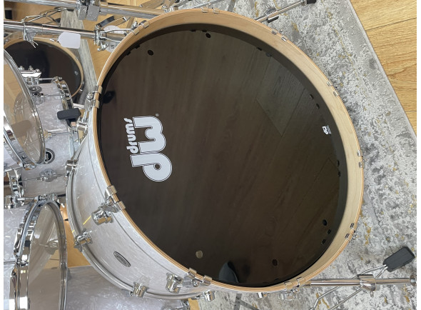 bdw-dwe-5-piece-drum-kit-bundle-white-marine-pearl-roland-v71-4cy-4wt-01-dektfp05tbwmcprcv71-b_6a16e9dfbb062.jpeg