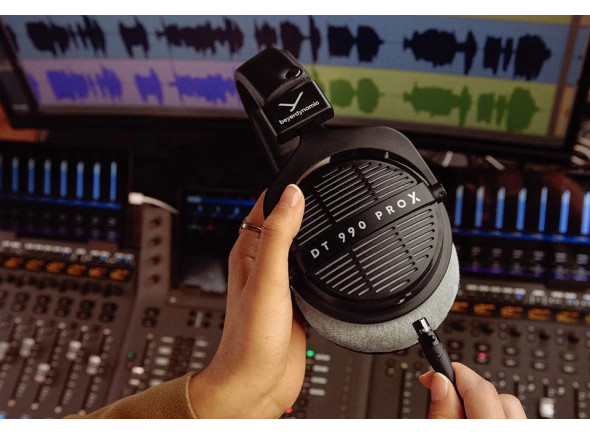 beyerdynamic-dt-990-pro-x_687f6bb97aa88.jpg