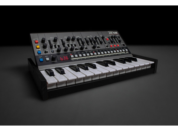 bpack-iconic-synth-roland-jx-08-keyboard-roland-k-25m-b_6814b75740193.jpg