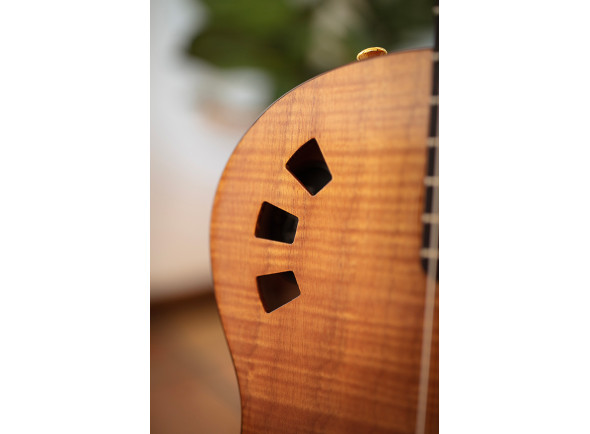 cordoba-stage-guitar-natural-amber-w-b_6a2abc206d36d.jpg