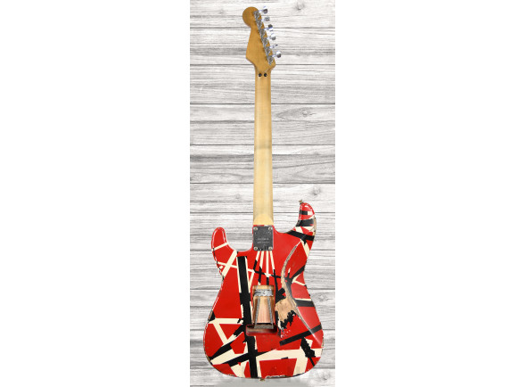 evh-striped-frankie-red-white-black_6336b9bd4cf45.jpg