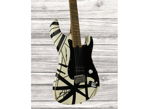 evh-striped-series-78-eruption-maple-fingerboard-white-with-black-stripes-relic_64a69cc1931d1.jpg