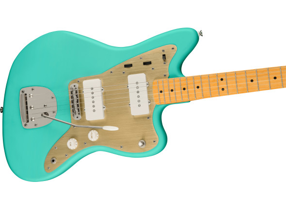 fender-40th-anniversary-jazzmastervintage-edition-maple-fingerboard-gold-anodized-pickguard-satin-sea-foam-green_62cc4b4dd79bc.jpg