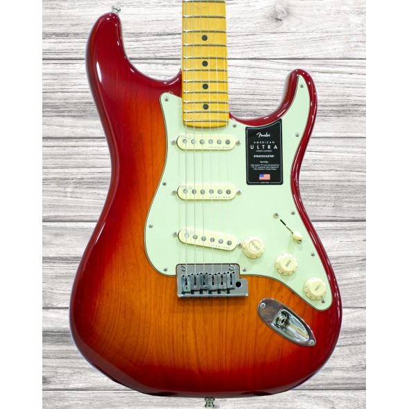 fender-am-ultra-strat-mn-prb_5edf9713121ef.jpg