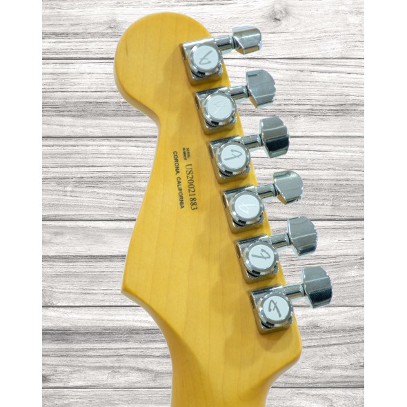 fender-am-ultra-strat-mn-prb_5edf9716f3d82.jpg