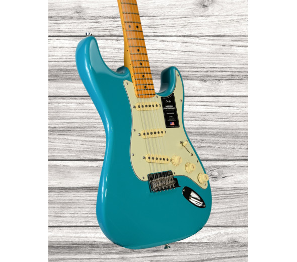 fender-american-pro-ii-strat-mn-mbl_6436d7d9e6b8e.jpg