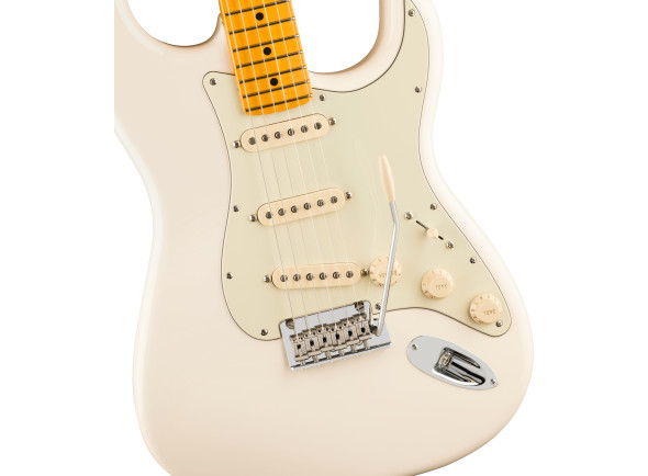 fender-american-professional-stratocaster-olympic-white_6ace4d061a4d7.jpg