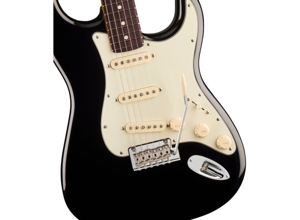 fender-american-professional-stratocaster-rw-black_6ace48a95ac4e.jpg