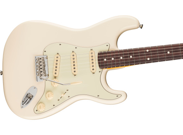 fender-american-professional-stratocaster-rw-olympic-white_6ace3b5f1dfc1.jpg