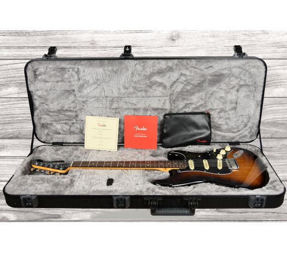 fender-american-ultra-luxe-strat-rw-2cs_60e8853f41b7e.jpg