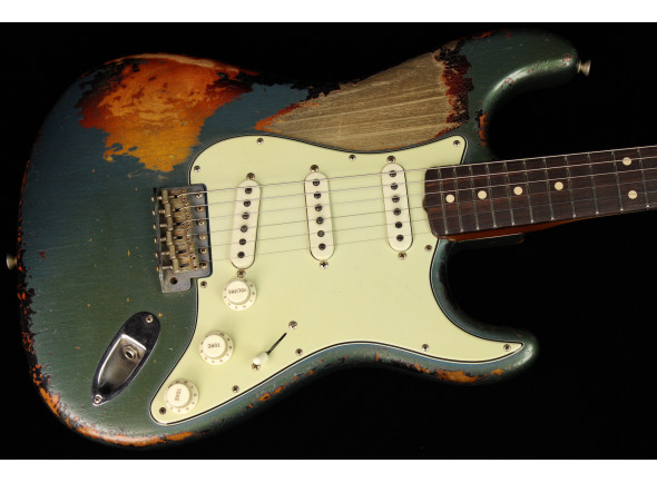 fender-custom-1963-stratocaster-heavy-relic-masterbuilt-dale-wilson_6a33c86ad3339.jpg