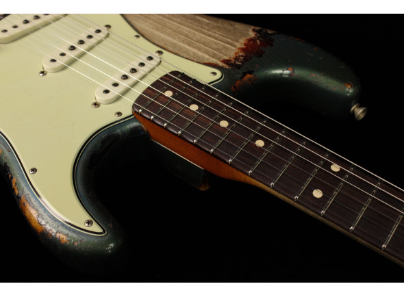 fender-custom-1963-stratocaster-heavy-relic-masterbuilt-dale-wilson_6a33c87988805.jpg