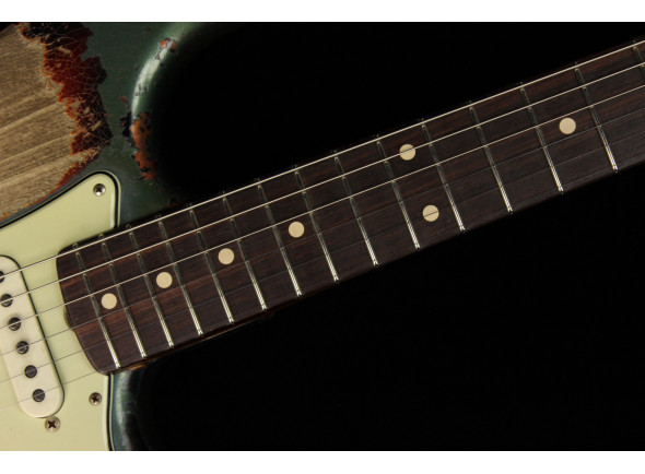fender-custom-1963-stratocaster-heavy-relic-masterbuilt-dale-wilson_6a33c87dba763.jpg