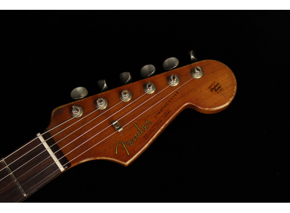 fender-custom-1963-stratocaster-heavy-relic-masterbuilt-dale-wilson_6a33c88c6e3b6.jpg