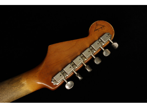 fender-custom-1963-stratocaster-heavy-relic-masterbuilt-dale-wilson_6a33c88e7c61b.jpg