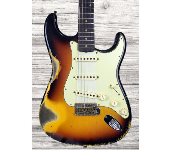 fender-custom-shop-1960-heavy-relic-faded-aged-3-color-sunburst_61a898ea7c27c.jpg