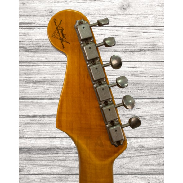 fender-custom-shop-1964-stratocaster-journeyman-relic-faded-3-colour-sunburst_5f1b0cebddf8f.jpg