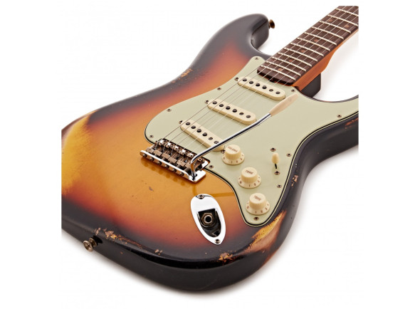 fender-custom-shop-61-stratocaster-heavy-relic-s-f-aged-sunburst_67618051c10d8.jpg