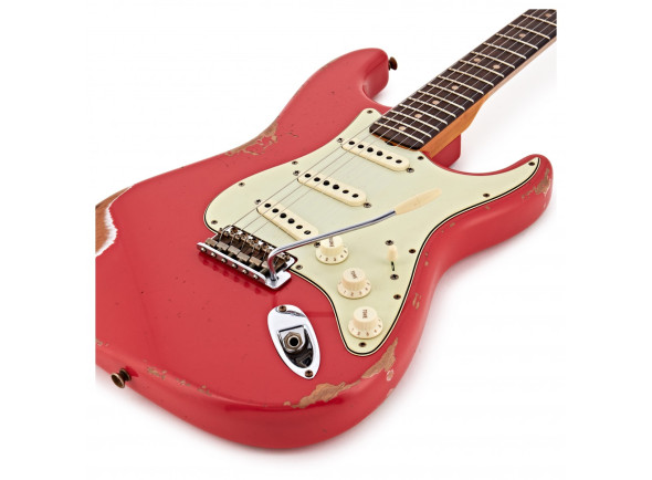 fender-custom-shop-63-stratocaster-heavy-relic-aged-fiesta-red_67617ec0618b1.jpg