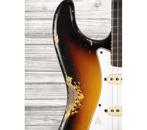 fender-custom-shop-67-stratocaster-heavy-relic-faded-aged-3-colour-sunburst_609d547590da2.jpg