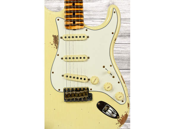 fender-custom-shop-69-stratocaster-heavy-relic-aged-vintage-white_6704034f9ea60.jpg