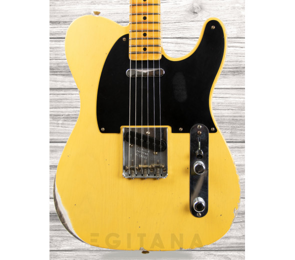 fender-custom-shop-70th-anniversary-relic-broadcaster-aged-blonde_606c8765c9cc5.jpg