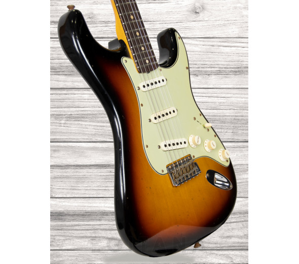 fender-custom-shop-limited-edition-62-63-journeyman-relic-rw-aged-3-color-sunburst_6047bb2c126b5.jpg