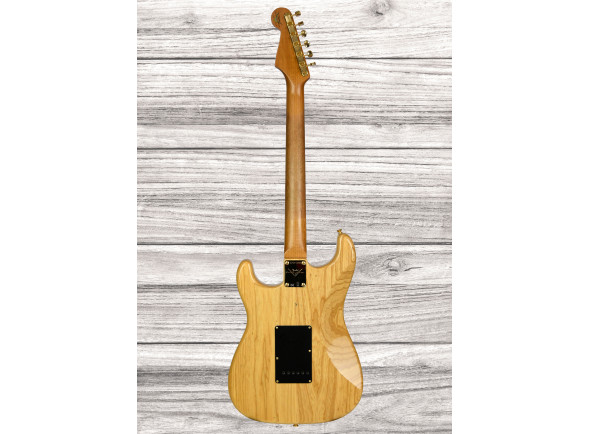 fender-custom-shop-limited-edition-62-stratocaster-journeyman-relic-aged-natural_67925bb342d1c.jpg