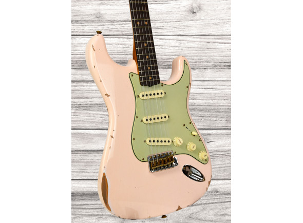 fender-custom-shop-limited-edition-63-strat-relic-super-faded-aged-shell-pink_6703f12fb168b.jpg