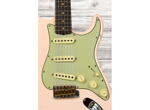 fender-custom-shop-limited-edition-63-strat-relic-super-faded-aged-shell-pink_679364d42171d.jpg