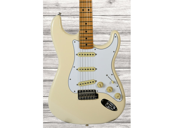 fender-jimi-hendrix-strat-owh_6380c8a9718dc.jpg