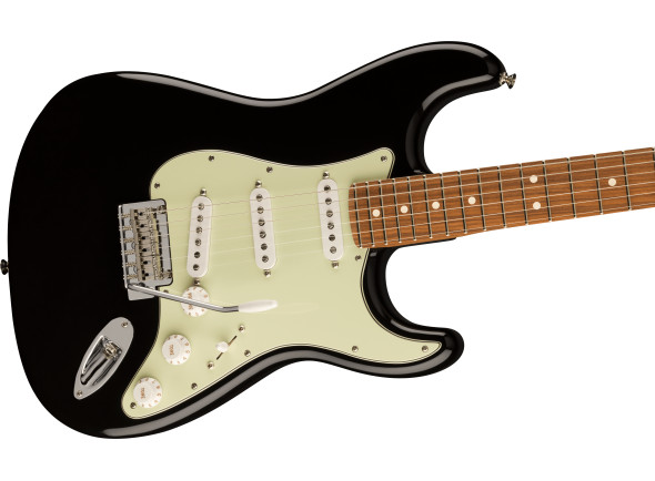 fender-limited-edition-player-pau-ferro-fingerboard-black_65c5082a532fc.jpg