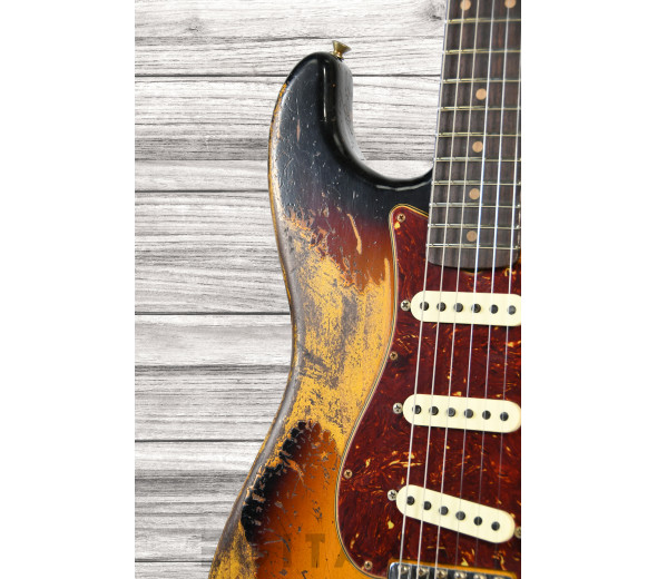 fender-limited-edition-roasted-61-super-heavy-relic-flat-lam-rosewood-fingerboard-aged-3-color-sunburst_63d7d45474143.jpg