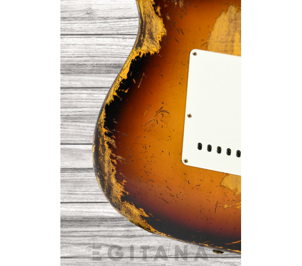 fender-limited-edition-roasted-61-super-heavy-relic-flat-lam-rosewood-fingerboard-aged-3-color-sunburst_63d7d456c09a4.jpg