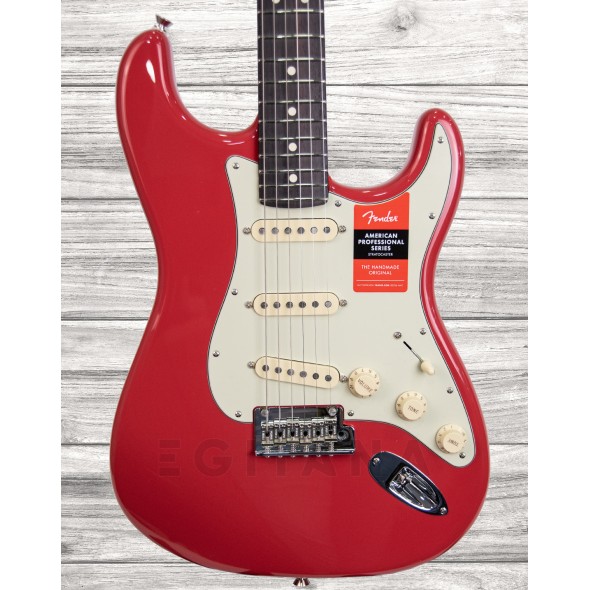 fender-lt-ed-american-pro-stratocaster-rw-fiesta-red_5f60e650eb609.jpg