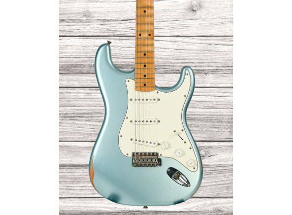 fender-vintera-road-worn-mischief-maker-stratocaster-maple-fingerboard-firemist-silver_66880b0d50481.jpg