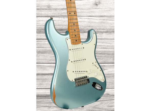 fender-vintera-road-worn-mischief-maker-stratocaster-maple-fingerboard-firemist-silver_66880b10846b2.jpg