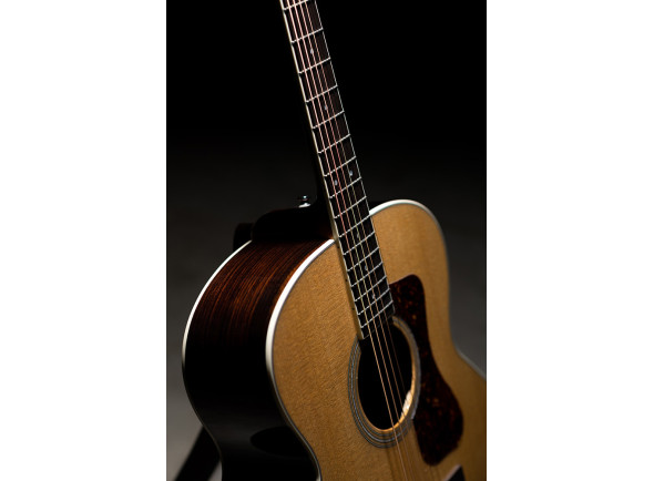 guild-bt-258e-deluxe-baritone_6ae36a8f73435.jpg