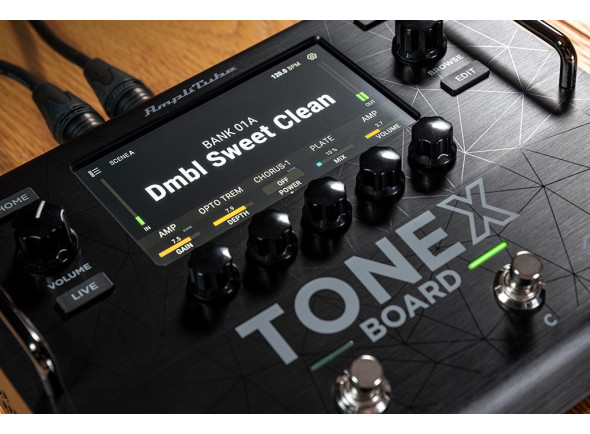 ik-multimedia-tonex-board_6aa12b8c75443.jpg